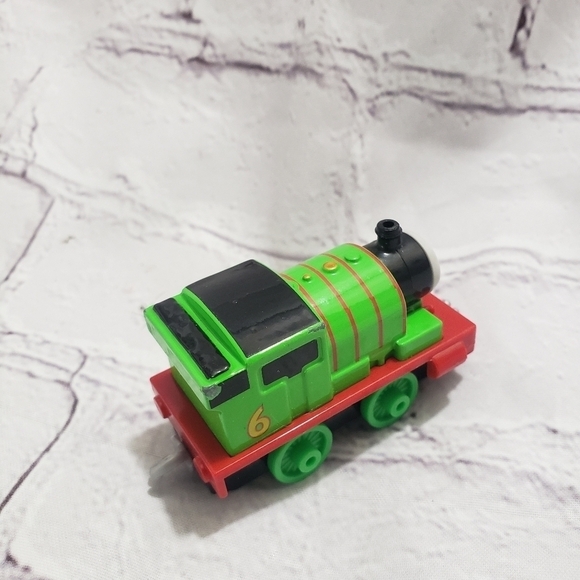 Thomas And Friends Push Along Percy Train Car Metal Year 2013 Mattel No. 6 Green - Picture 3 of 8